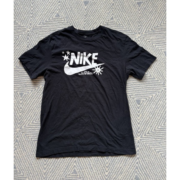 Nike Old School Graphic Logo T-Shirt - Black/White - Medium‎ - Picture 1 of 4